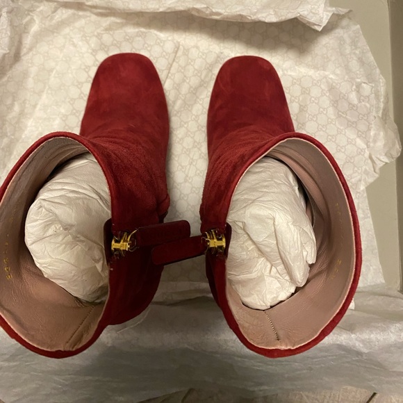 Beautiful, soft burgundy Gucci boots in size 35-1/2 - Picture 9 of 16
